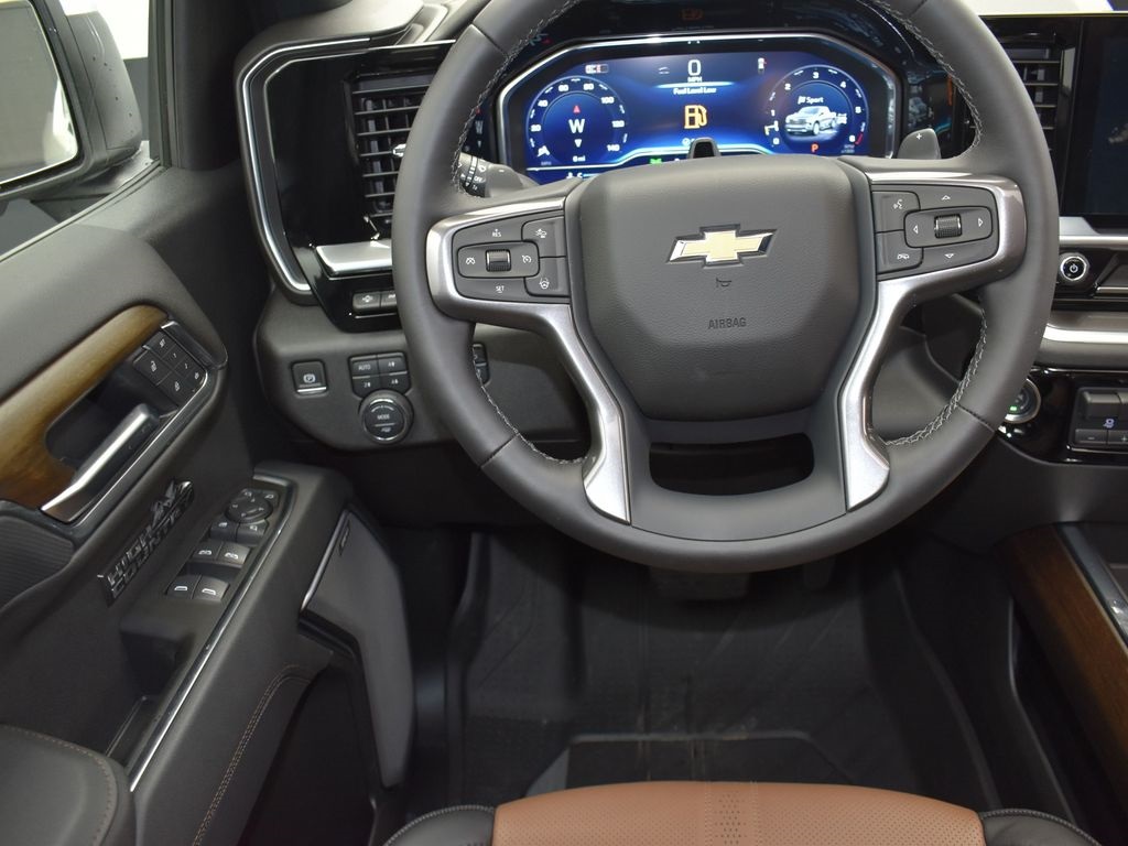 2025 Iridescent Pearl Tricoat Chevrolet Silverado 1500 High Country 4X4 Truck