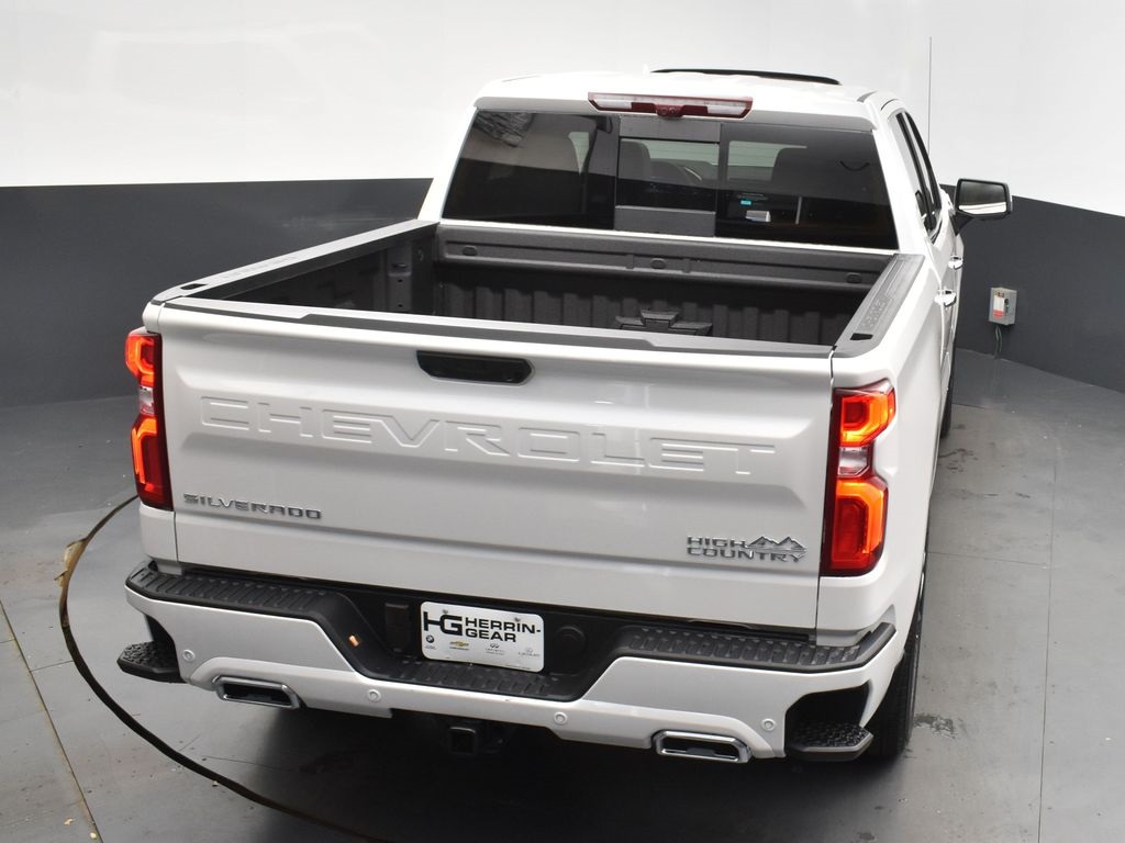 2025 Iridescent Pearl Tricoat Chevrolet Silverado 1500 High Country 4X4 Truck