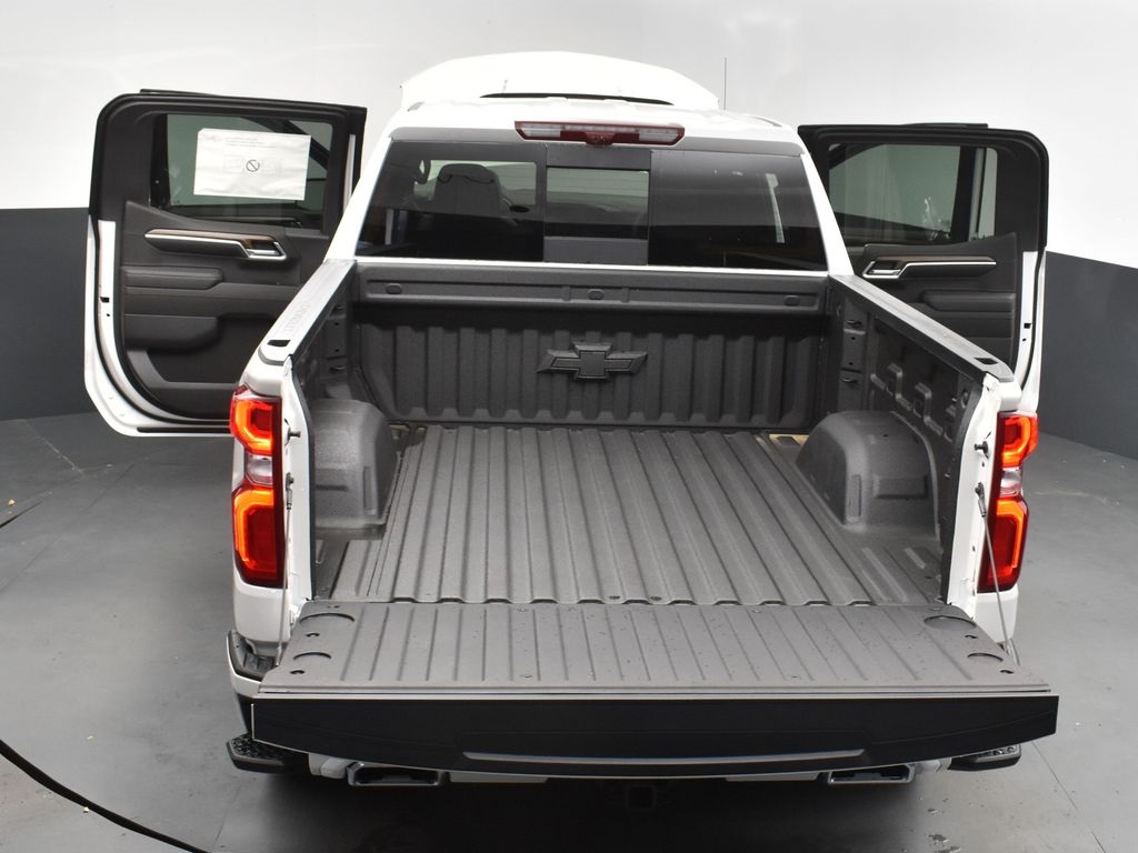 2025 Iridescent Pearl Tricoat Chevrolet Silverado 1500 High Country 4X4 Truck