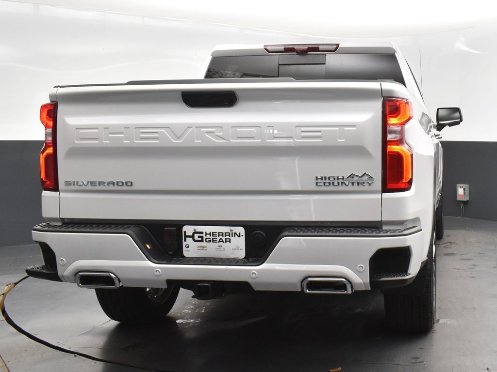 2025 Iridescent Pearl Tricoat Chevrolet Silverado 1500 High Country 4X4 Truck