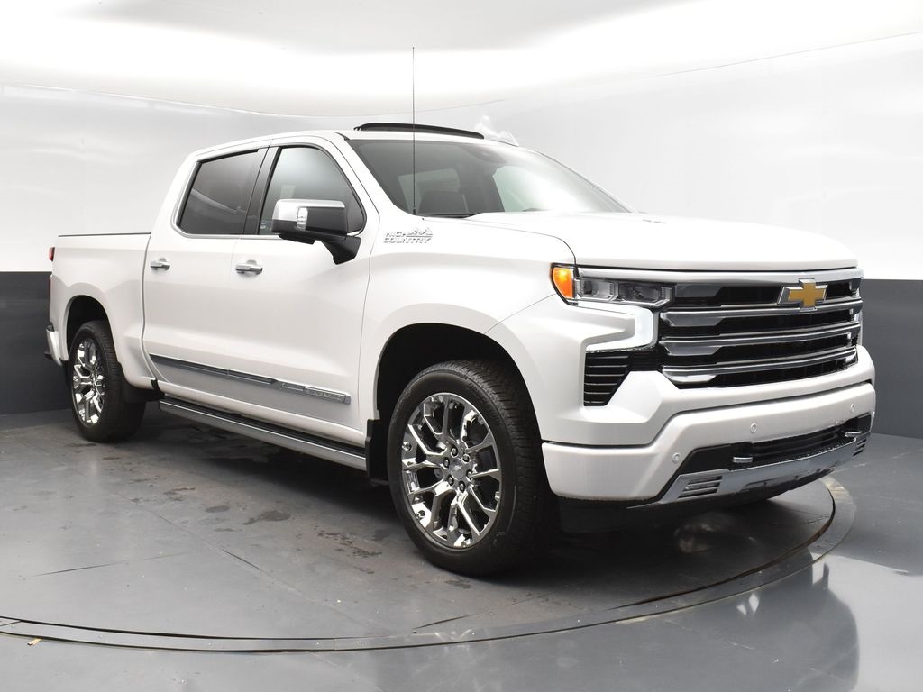 2025 Iridescent Pearl Tricoat Chevrolet Silverado 1500 High Country 4X4 Truck