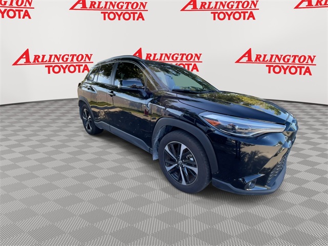 Used 2024 Toyota Corolla Cross XSE with VIN 7MUFBABGXRV053633 for sale in Northfield, Minnesota