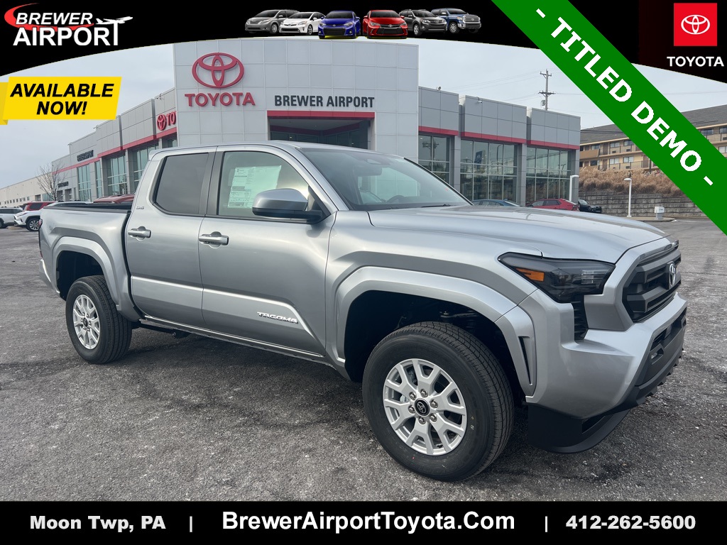 2025 Toyota Tacoma SR5's photo