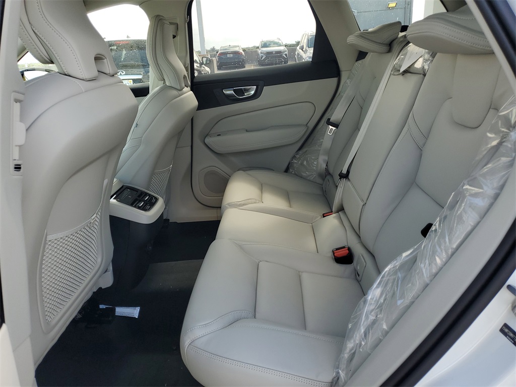 new 2026 Volvo XC60 car, priced at $61,935