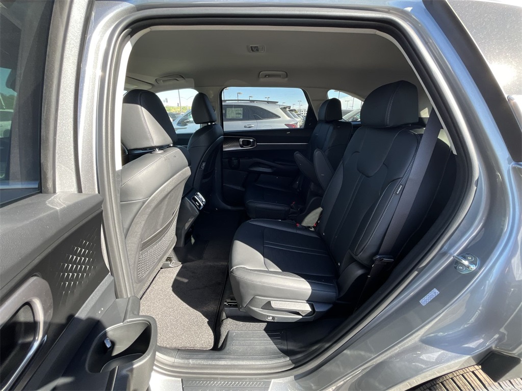 2025 Kia Sorento Hybrid EX photo 30