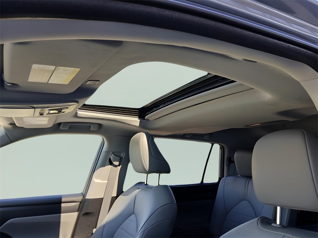 2023 Toyota Highlander XLE photo 12