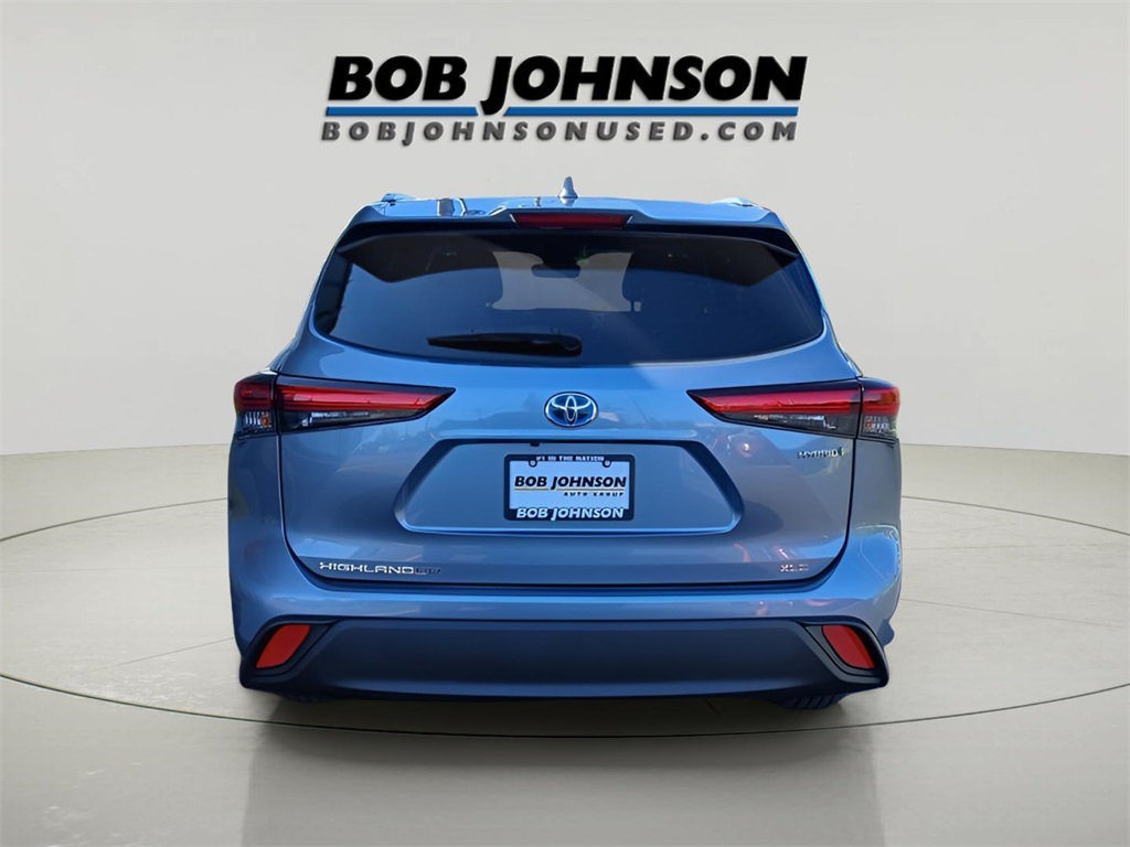 2023 Toyota Highlander XLE photo 18