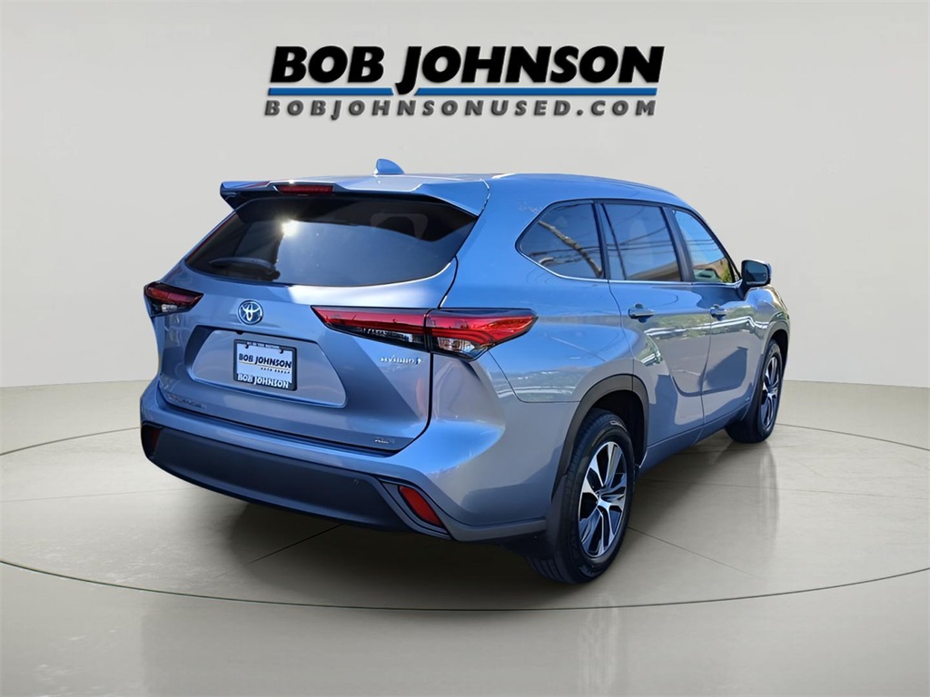 2023 Toyota Highlander XLE photo 19