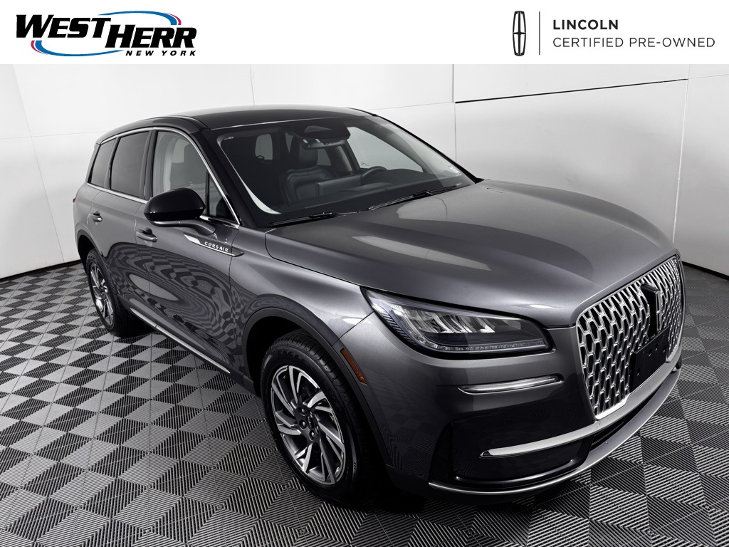 2023 Lincoln Corsair Base's photo