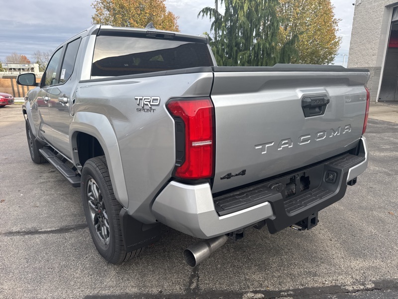 2025 Toyota Tacoma TRD Sport Double Cab photo 4