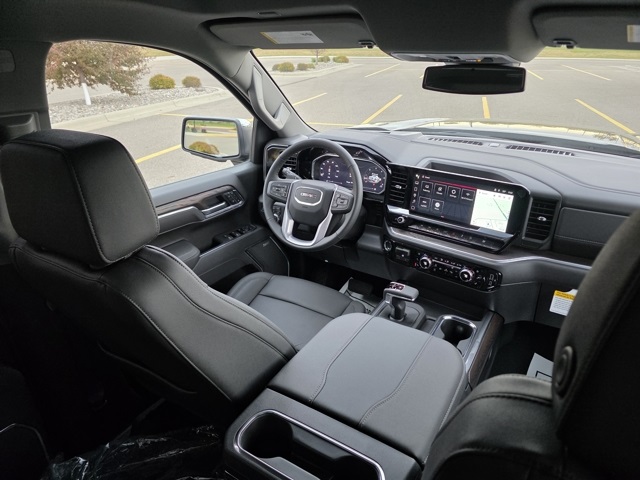 2026 GMC Sierra 1500 Crew Cab, Short Bed, SLT, 4WD