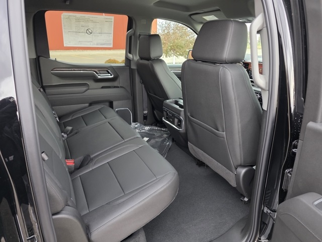 2026 GMC Sierra 1500 Crew Cab, Short Bed, SLT, 4WD