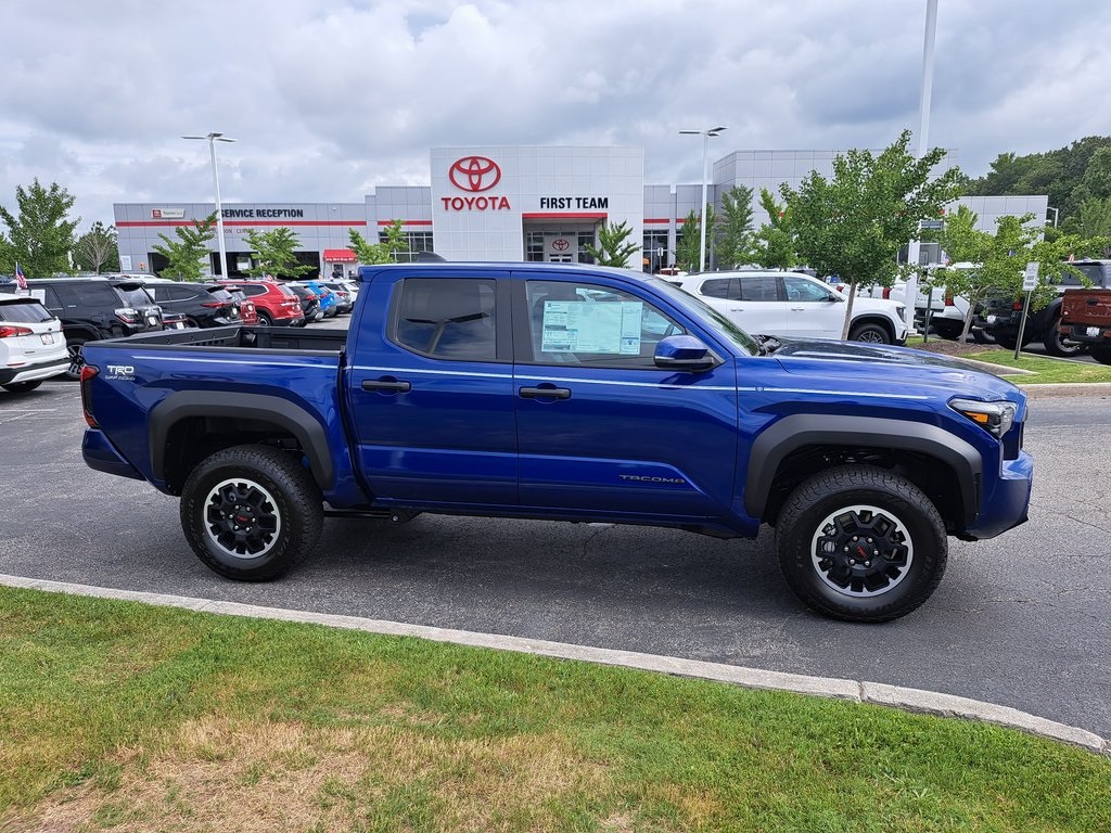 2025 Toyota Tacoma TRD Off-Road Double Cab photo 4