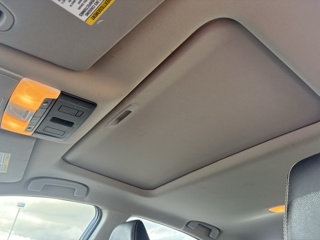 2022 Nissan Altima 2.5 SL:16823P