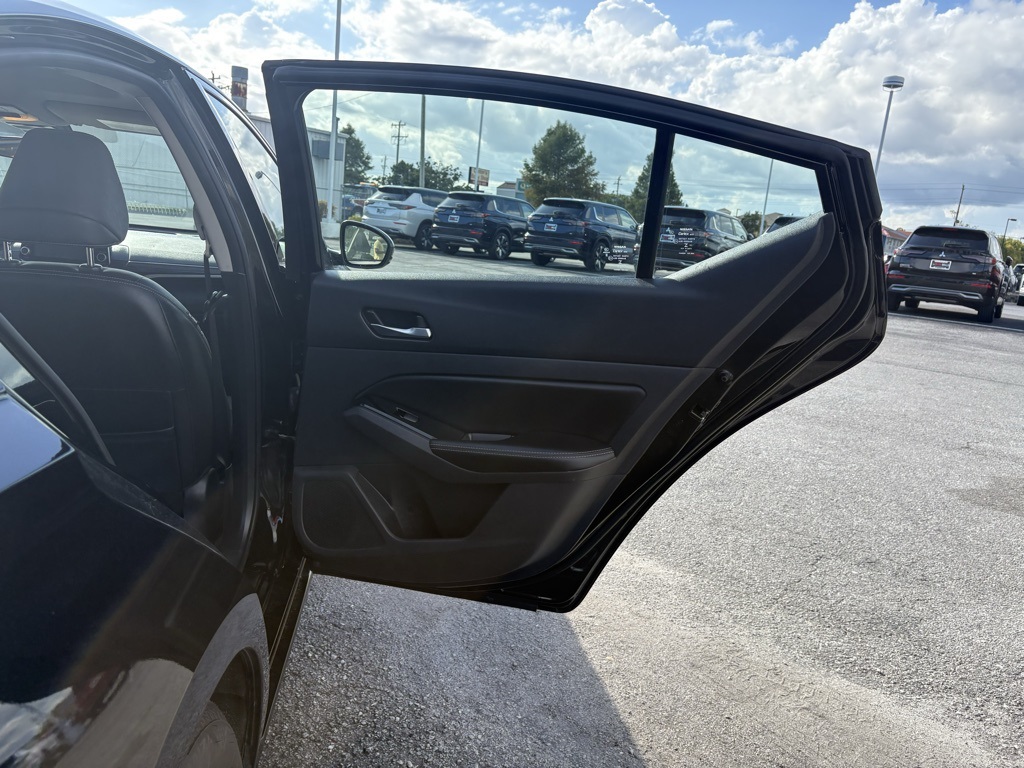 2022 Nissan Altima 2.5 SL:16823P