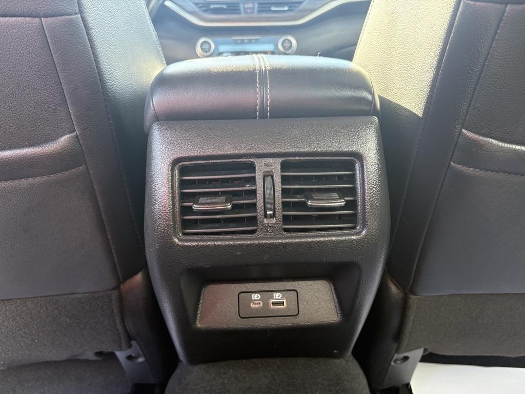 2022 Nissan Altima 2.5 SL:16823P