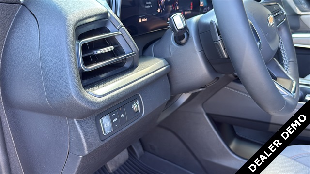 new 2026 Chevrolet Traverse car, priced at $47,690