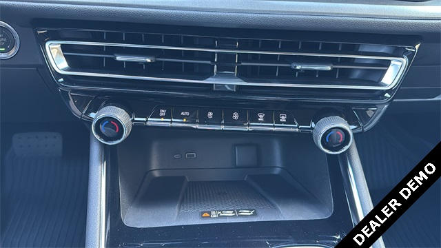 new 2026 Chevrolet Traverse car, priced at $47,690