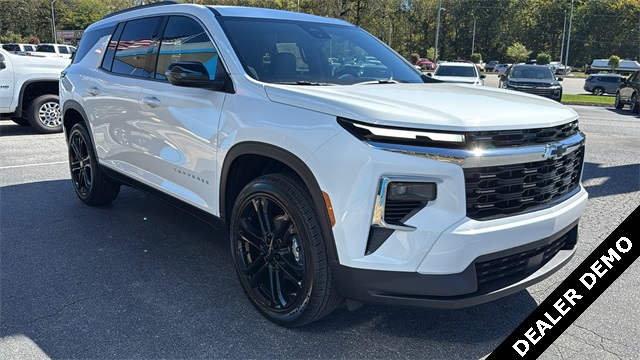 new 2026 Chevrolet Traverse car, priced at $47,690