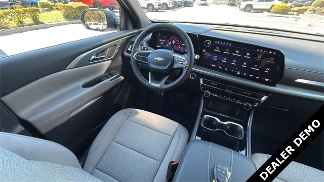 new 2026 Chevrolet Traverse car, priced at $47,690