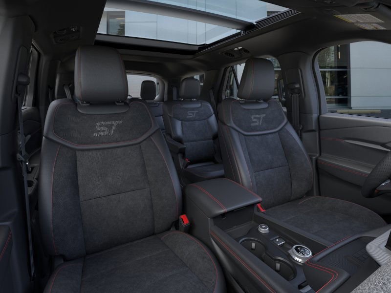 2025 Ford Explorer ST photo 9