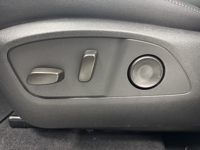 new 2026 Chevrolet Traverse car, priced at $45,345