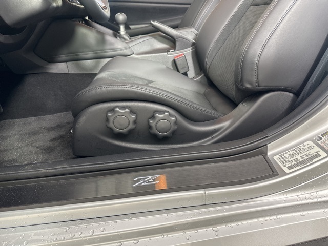 2024 Brilliant Silver/Super Black Nissan Z Performance RWD Coupe