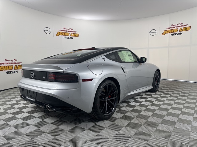 2024 Brilliant Silver/Super Black Nissan Z Performance RWD Coupe