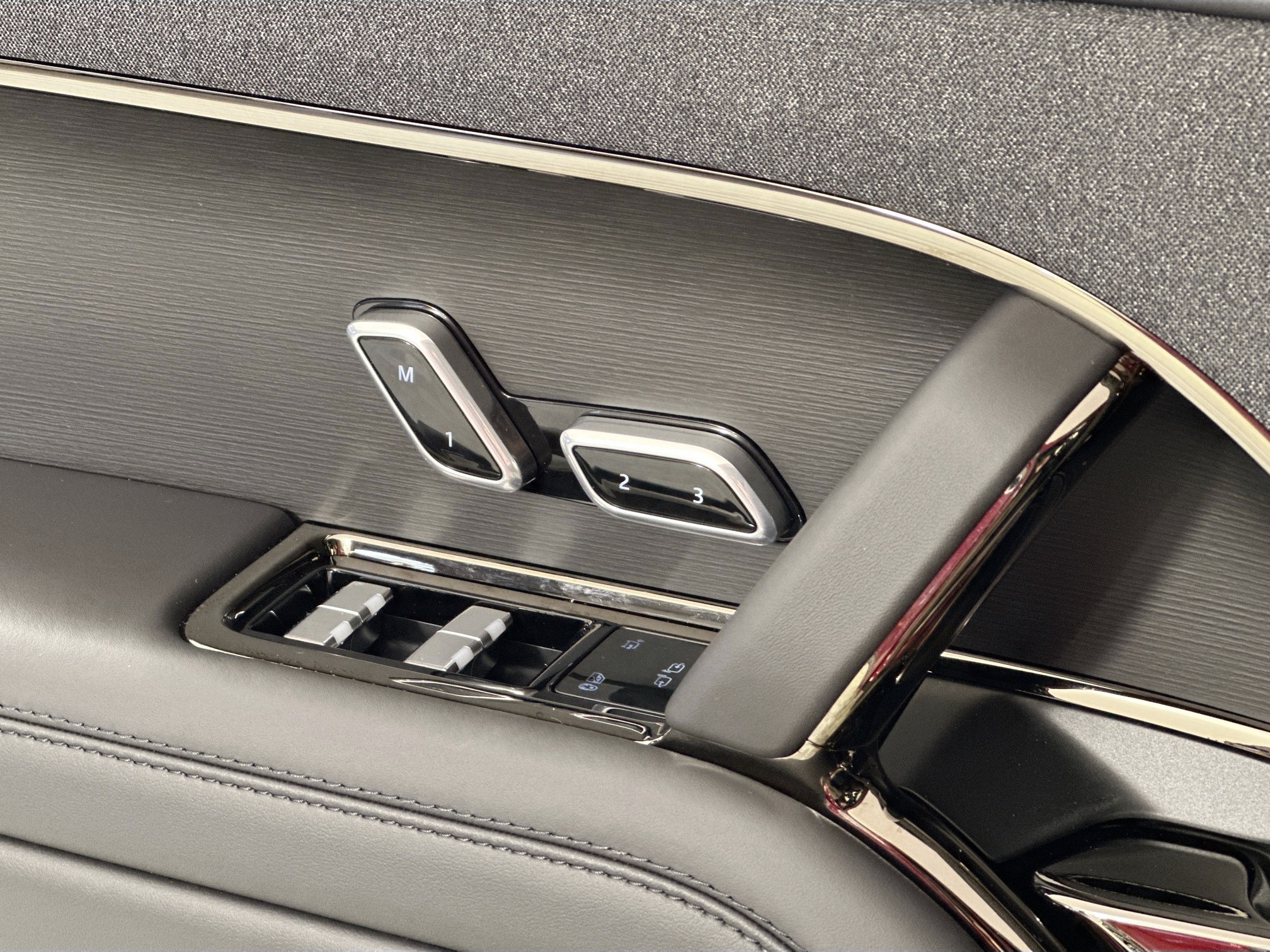 used 2026 Land Rover Range Rover Sport car, priced at $91,200