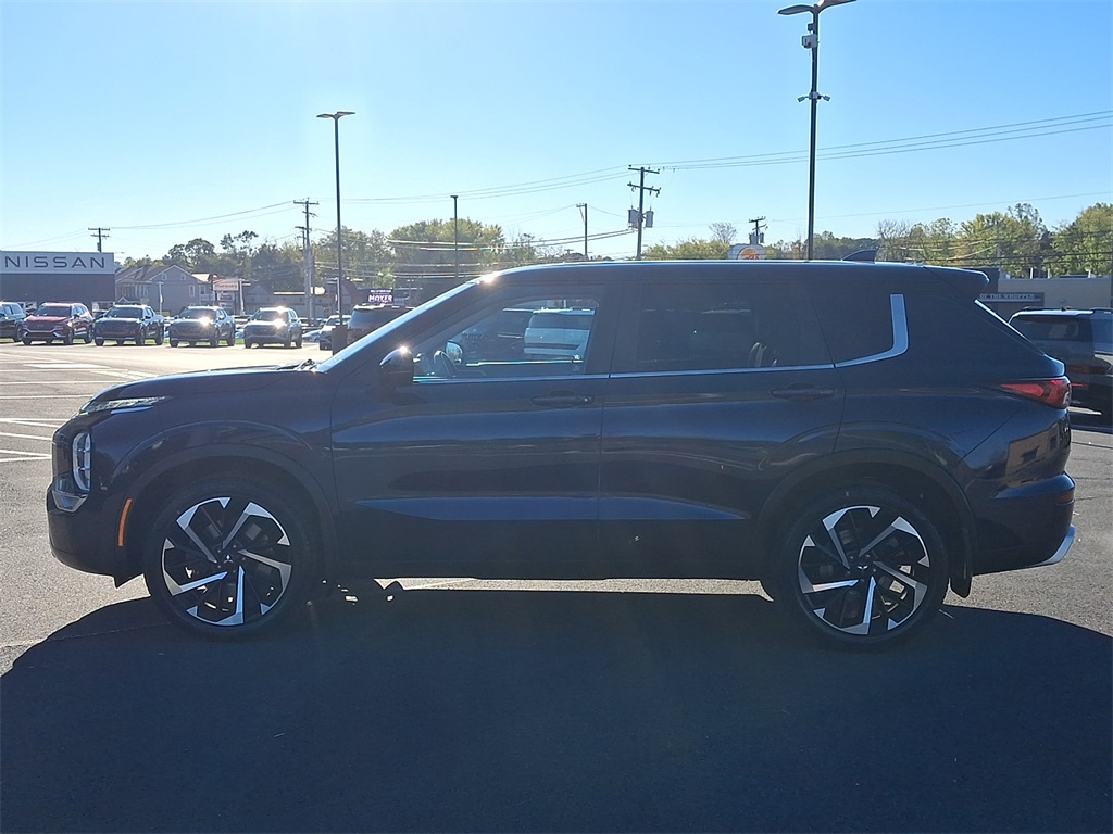 used 2022 Mitsubishi Outlander car, priced at $20,250