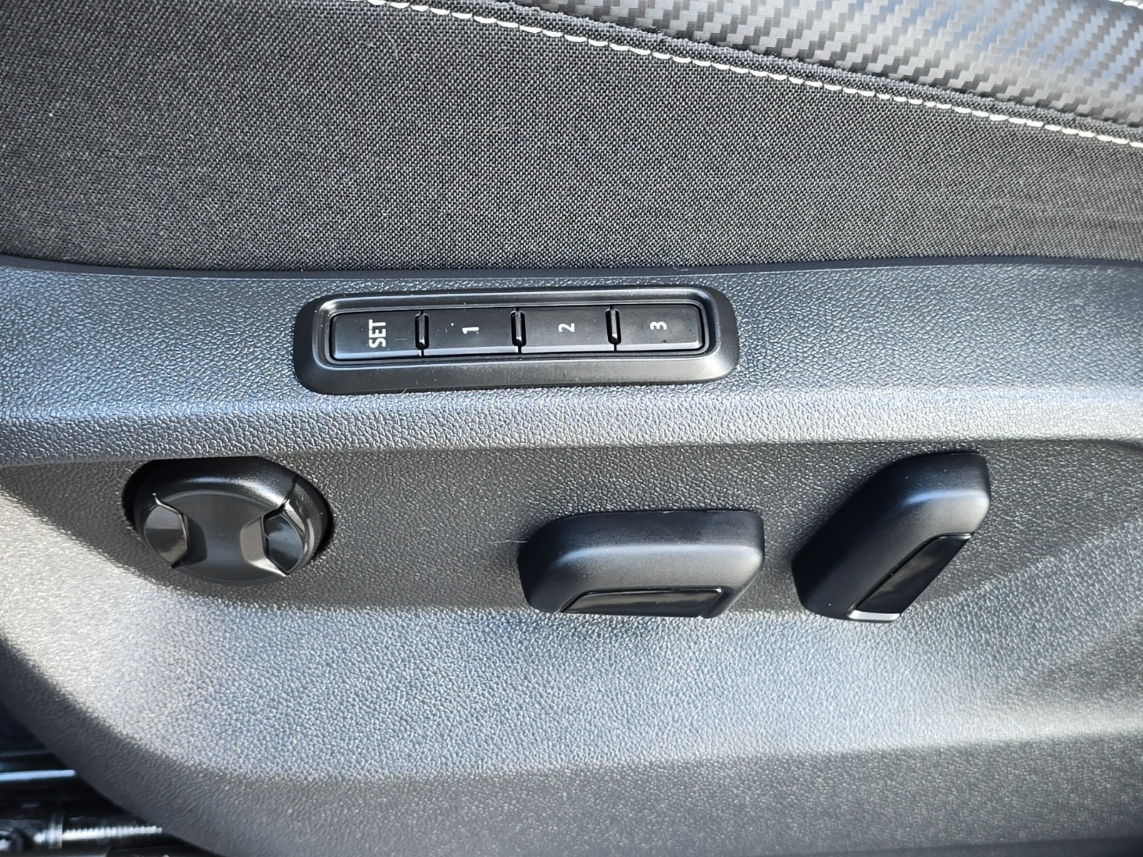 used 2023 Volkswagen Atlas Cross Sport car, priced at $32,400