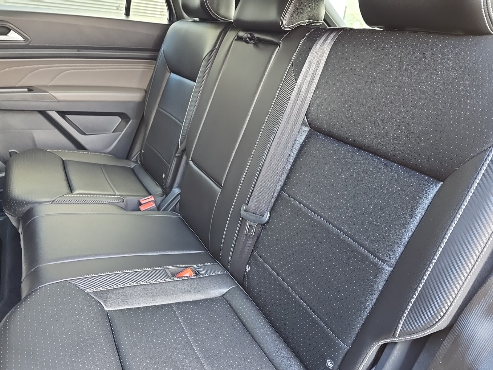 used 2023 Volkswagen Atlas Cross Sport car, priced at $32,400