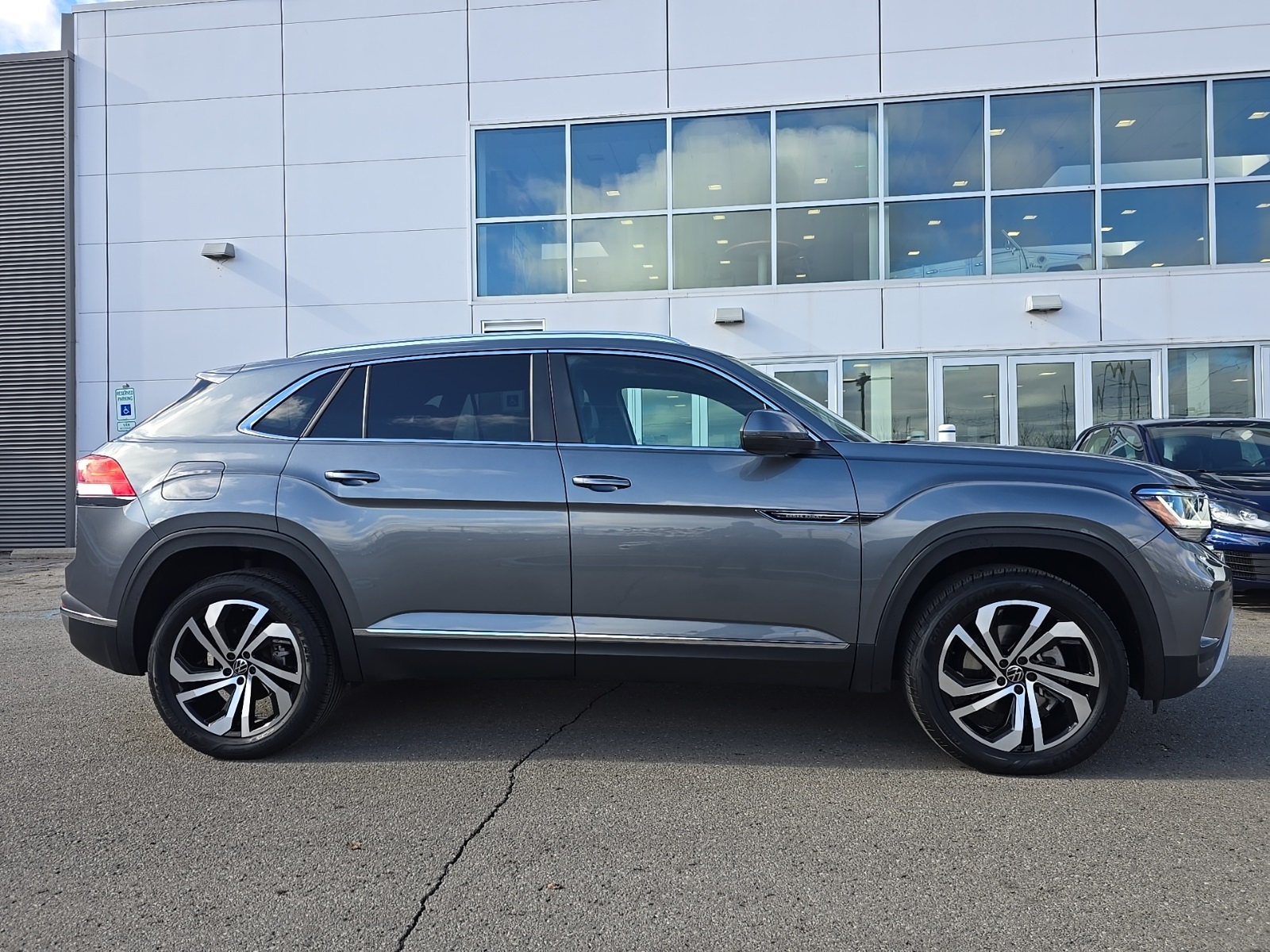 used 2023 Volkswagen Atlas Cross Sport car, priced at $32,400