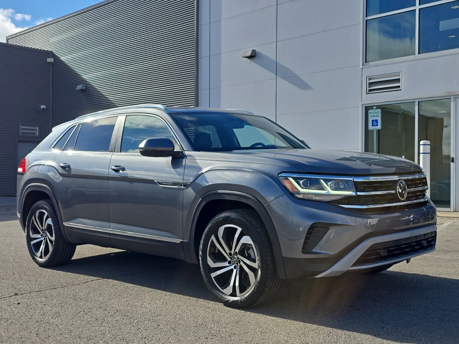 used 2023 Volkswagen Atlas Cross Sport car, priced at $32,400