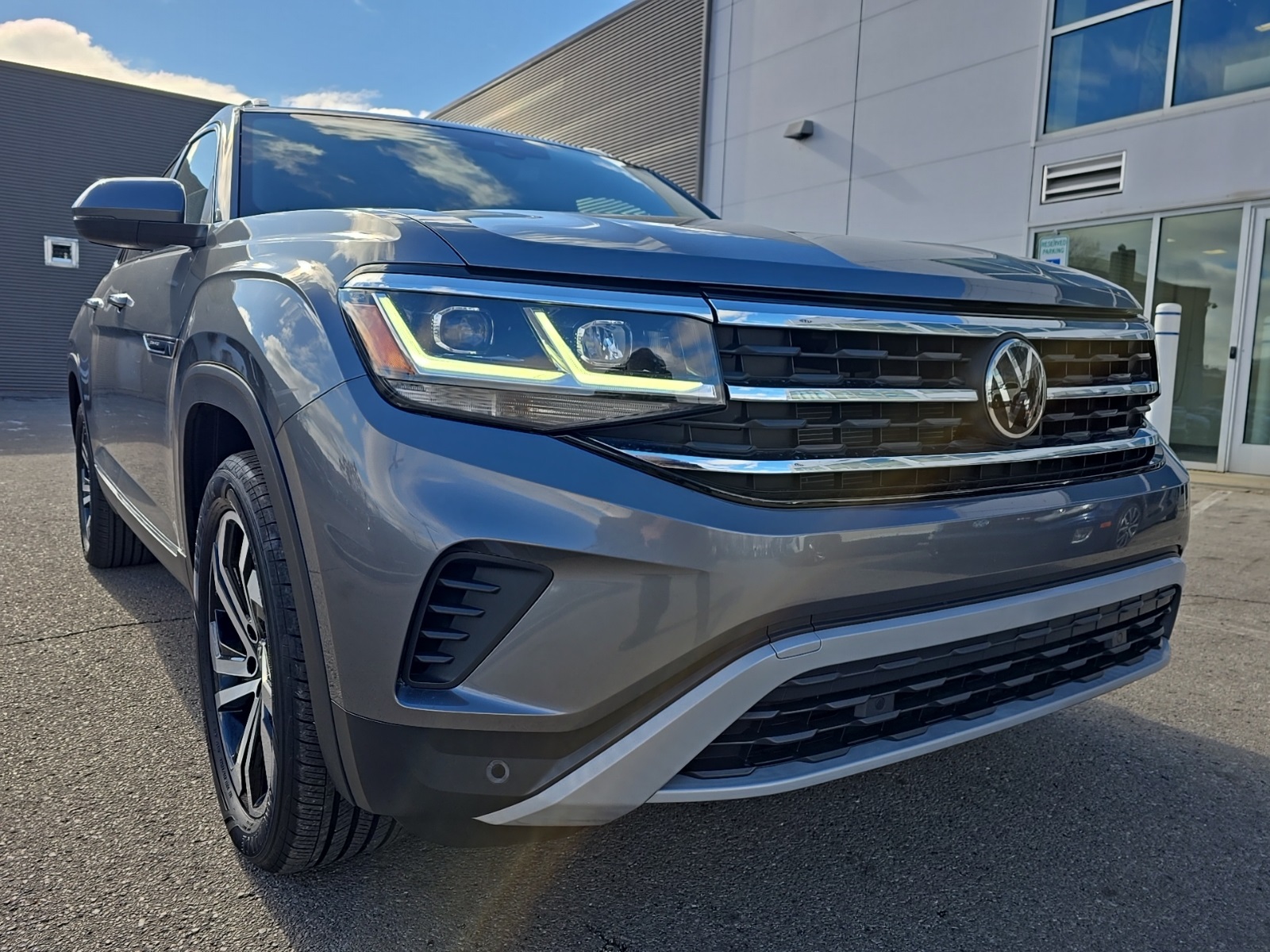 used 2023 Volkswagen Atlas Cross Sport car, priced at $32,400