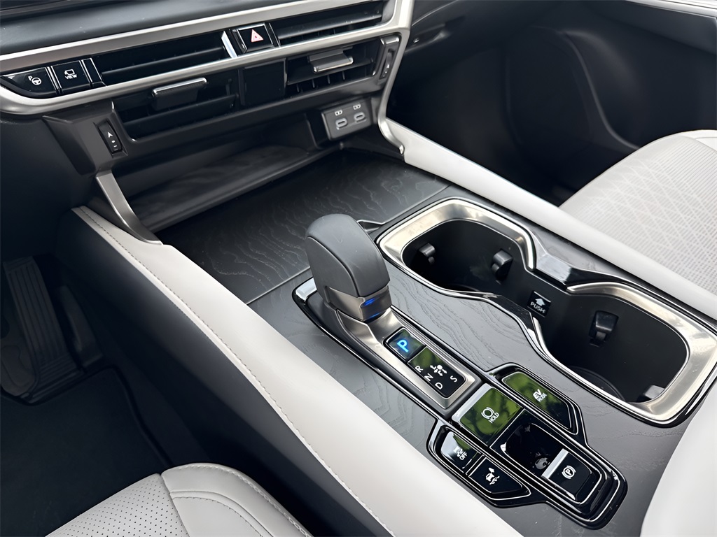 2024 Lexus RX 350h Premium photo 3