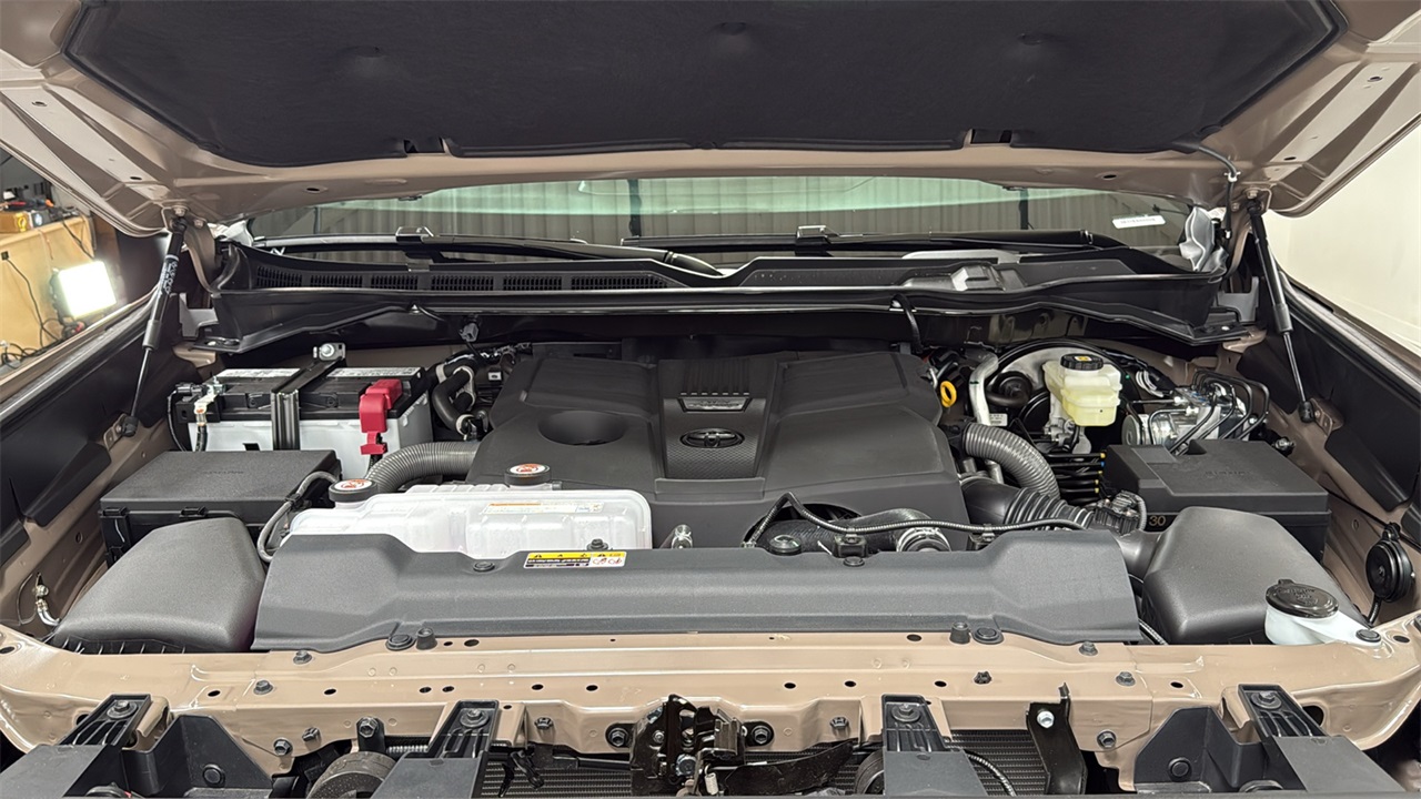 2026 Toyota Tundra Limited photo 24