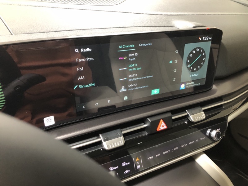 2026 Kia Sportage Hybrid EX photo 24