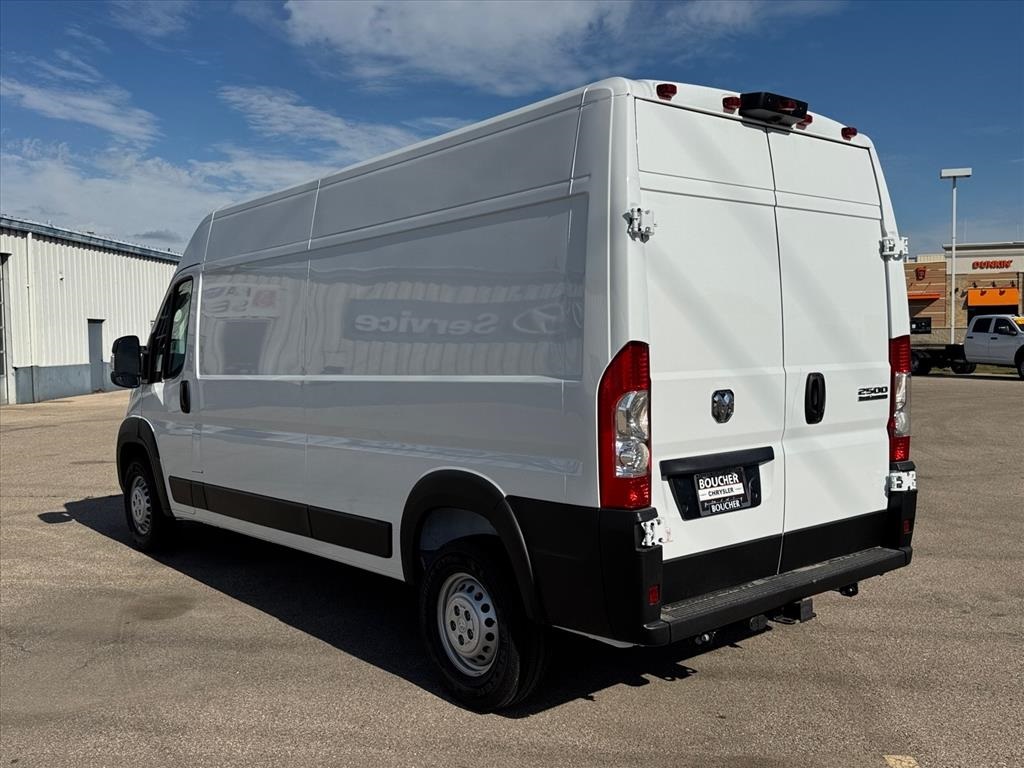 2026 Ram ProMaster 2500 photo 2