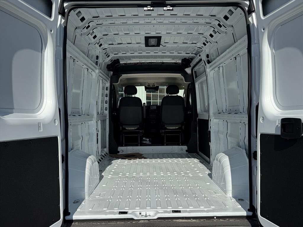 2026 Ram ProMaster 2500 photo 4