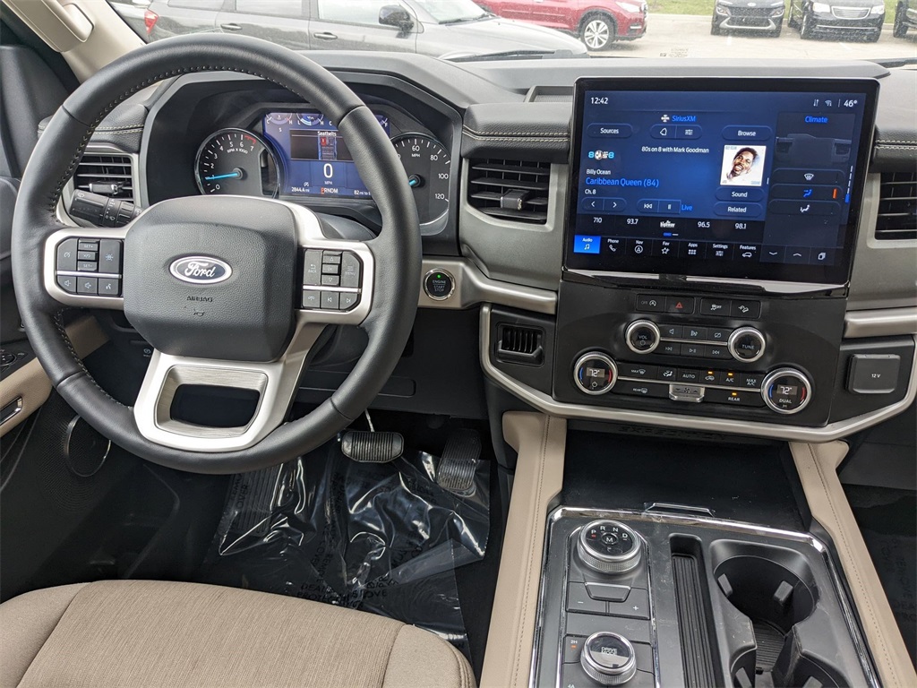 2024 Ford Expedition XLT photo 18