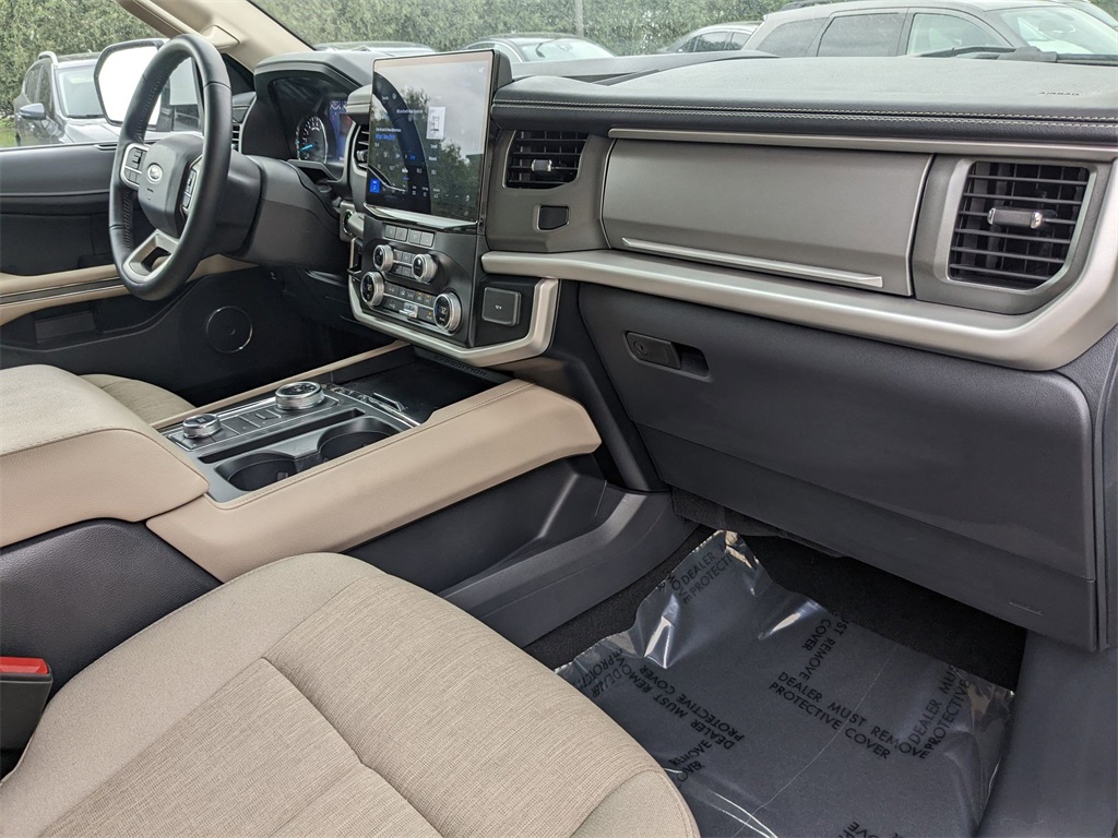 2024 Ford Expedition XLT photo 23