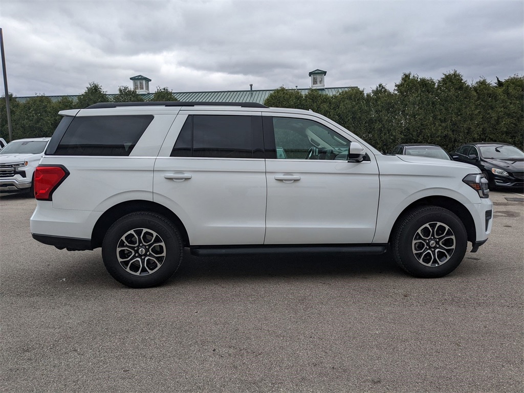 2024 Ford Expedition XLT photo 7