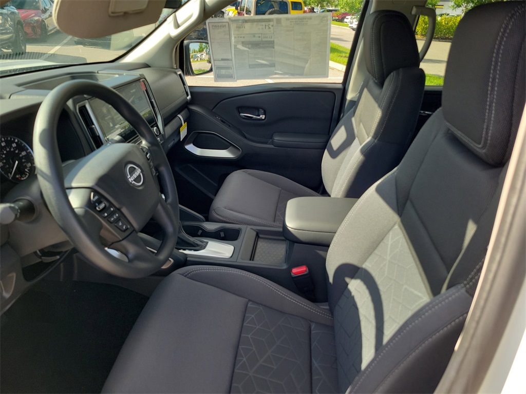 2025 Glacier White Nissan Frontier SV RWD Truck