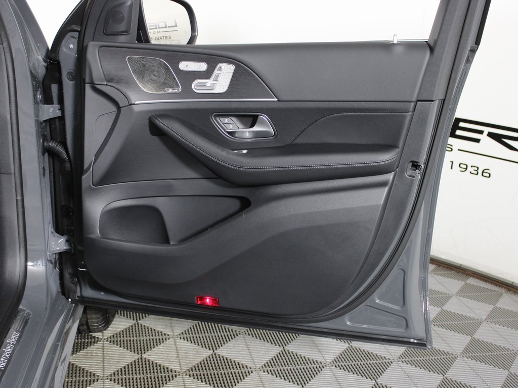 new 2026 Mercedes-Benz GLS car, priced at $96,500