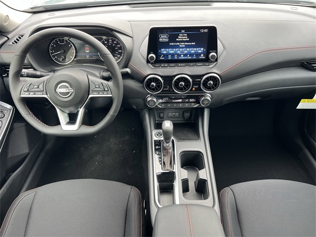 2025 Nissan Sentra SR photo 2