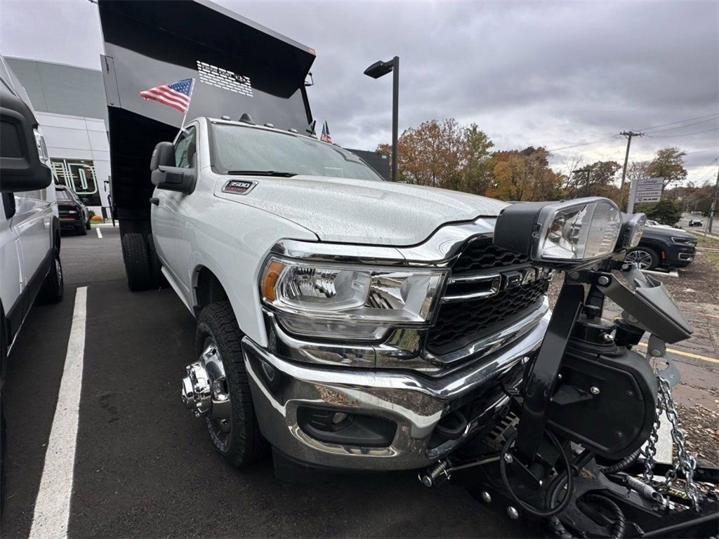 2024 Ram 3500 Tradesman photo 8