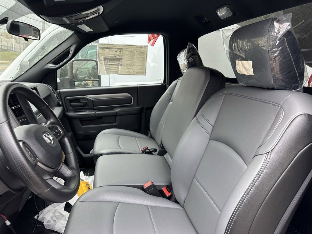 2024 Ram 3500 Tradesman photo 13