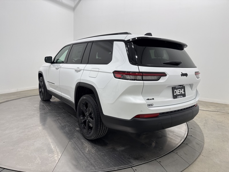 2025 Jeep Grand Cherokee Altitude X photo 2