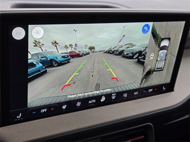 New 2025 Ford Maverick Lariat 4D Crew Cab